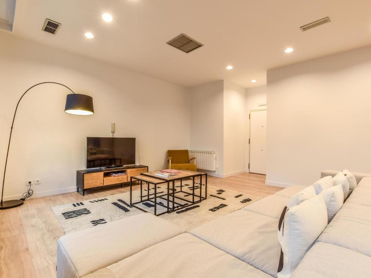 Ferienwohnung Apartamento En Plaza De Canalejas Madrid Exterior foto